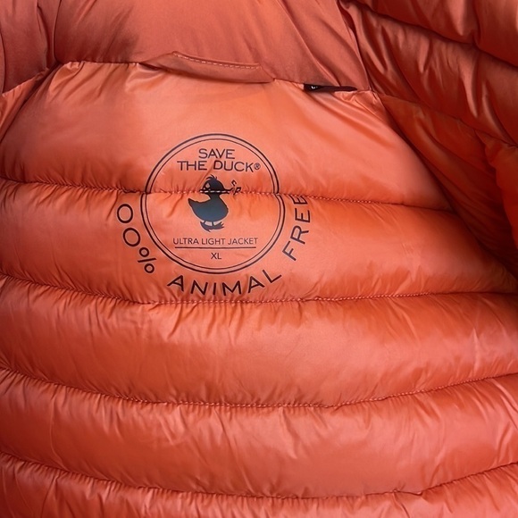 Save The Duck Men's Quilted Sleeveless Winter Vest - Picture 10 of 12